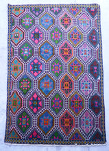 Load image into Gallery viewer, Handmade vintage Anatolian nomad kelim rug sold by Eco from the past - Bright Star