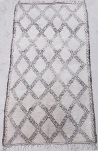 Handmade vintage Moroccan berber rug from the Beni Ourain region sold by Eco from the past - Coffee & Cream
