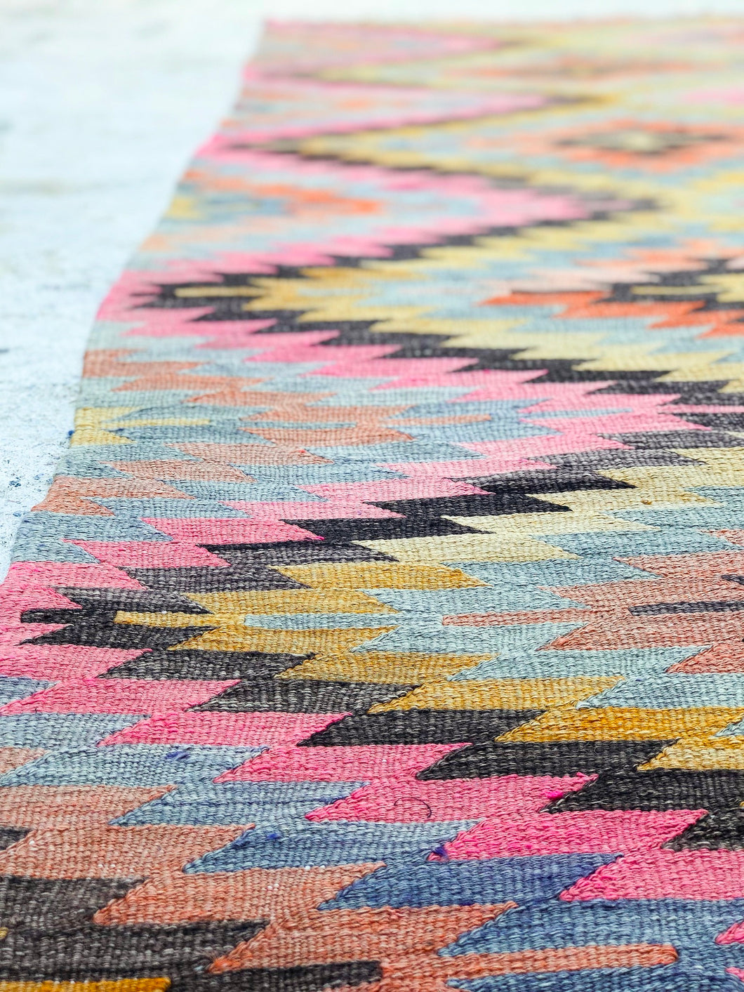 Handmade Turkish vintage kelim rug 